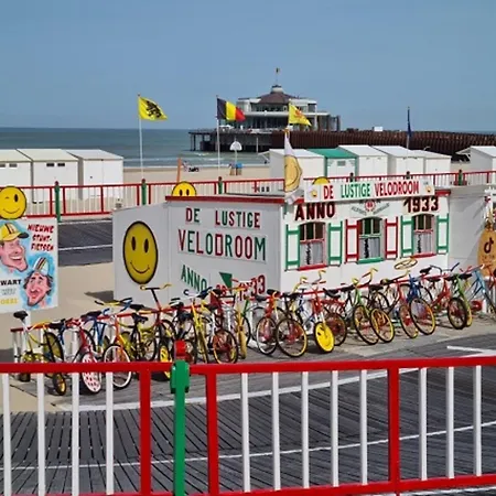 Zeedijk With Ocean View * Blankenberge